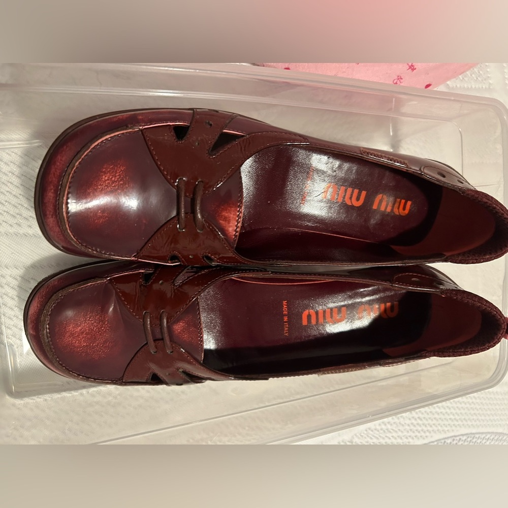 VINTAGE MIU MIU KITTEN HEELS